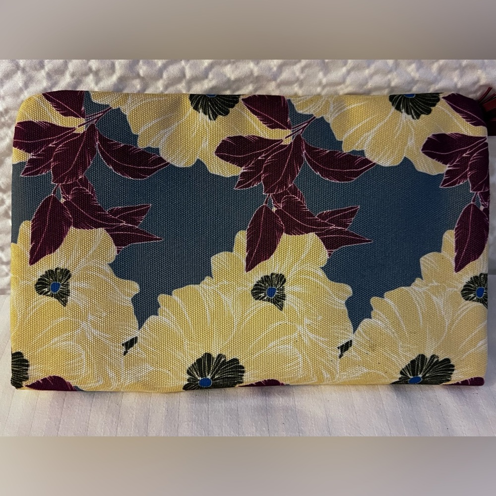 Brand new Rachel Pall Pally clutch. Beautiful floral print design. - Picture 1 of 6